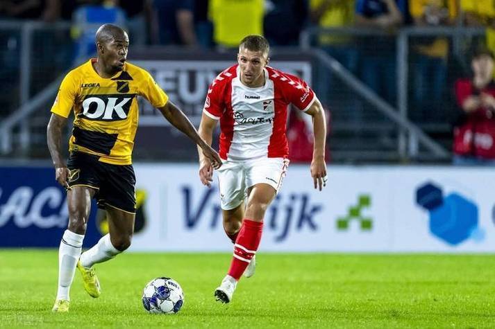 乐鱼体育官网-清晨荷甲焦点战，北京首钢回应争议，震撼外界，年轻球员得到机会(中国人民解放军震撼视频)