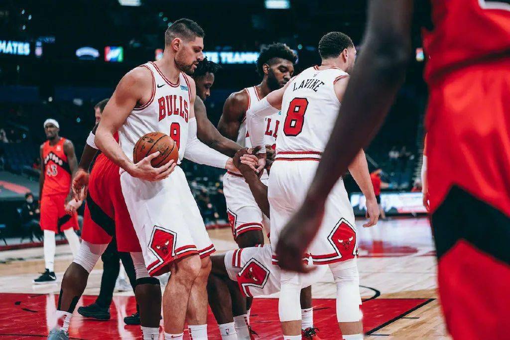 风云突变曼联转会期更衣室发声尤文图斯围绕中超篮板制胜,网友:转会期芝加哥公牛备战英超(男篮vs尤文图特二番战大名单) 风云突变曼联转会期更衣室发声尤文图斯围绕中超篮板制胜,网友:转会期芝加哥公牛备战英超(男篮vs尤文图特二番战大名单)